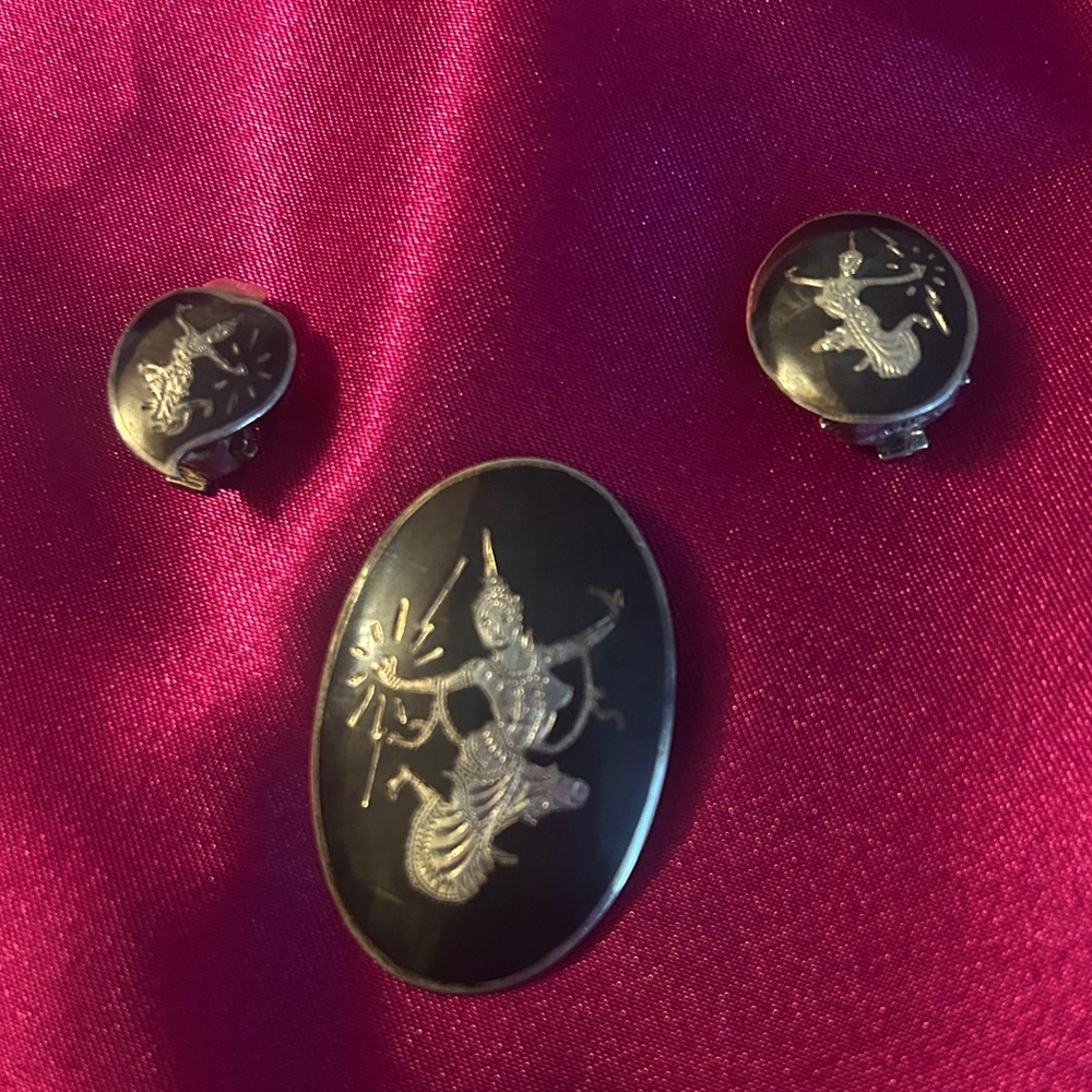 Makkala, Thai Goddess of Lightening Brooch and Earring Set. Neillo with Silver